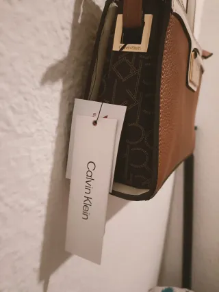Bolso Calvin Klein Marrón y Blanco