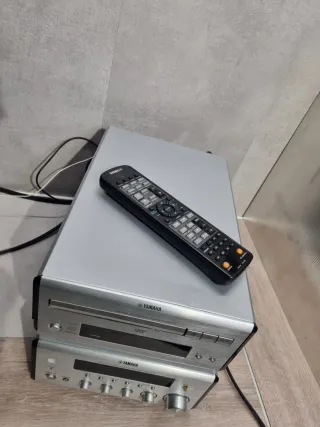 Minicadena Yamaha RX-E810