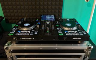 Denon DJ Prime 2 Controller
