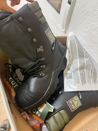 Bota de seguridad COFRA Talla 42