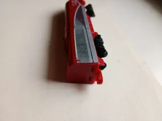Tren eléctrico rojo