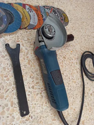 MINIAMOLADORA BOSCH GWS 13-125 CI