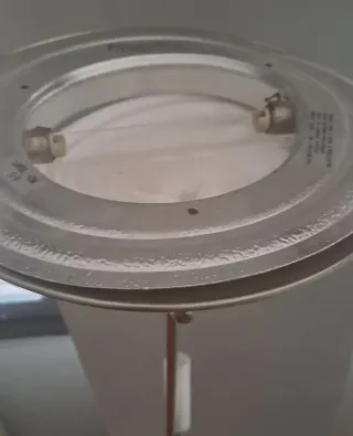 Lámpara de pie moderna metal y vidrio