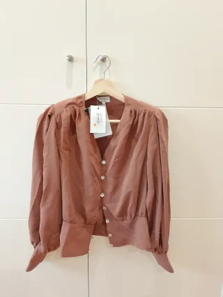Blusa Coosy marrón nueva