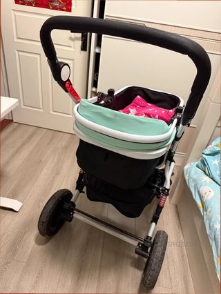 Carrito Bebé Urbano Elegante Cuero y Aluminio