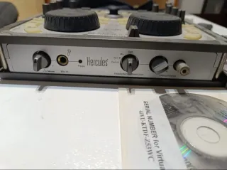Controladora DJ Hercules MP3