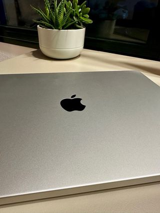 MacBook Pro 16 M1 Pro 16GB RAM 512GB SSD