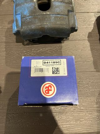 Pinzas Freno BMW 330i Delanteras