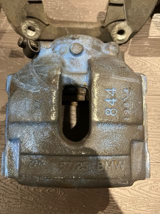 Pinzas Freno BMW 330i Delanteras