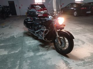 Suzuki Intruder C800