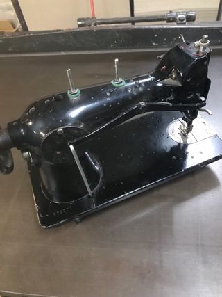 Máquina de coser Refrey vintage