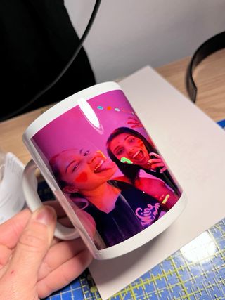 Pack Amiga -Taza, camiseta personalizada y llavero
