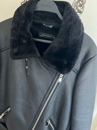 Biker Zara forrada pelo negra