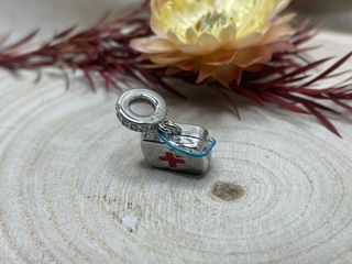 Charm maletín médico