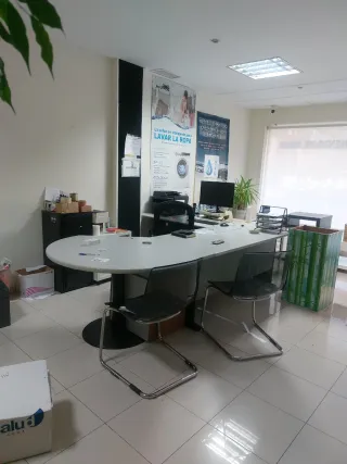 Mesa de oficina moderna