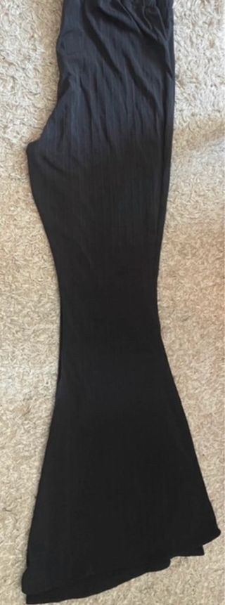 Calças boca de sino pretas