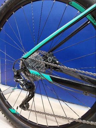 Bicicleta 29" CUBE Attention M