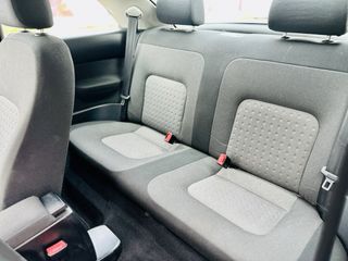 Volkswagen Beetle 2010