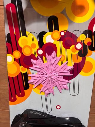 Tavola da snowboard con attacchi