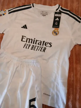 Set Real Madrid bambino T.24