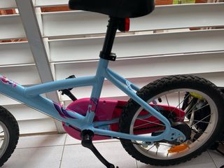 Bicicleta infantil azul y rosa
