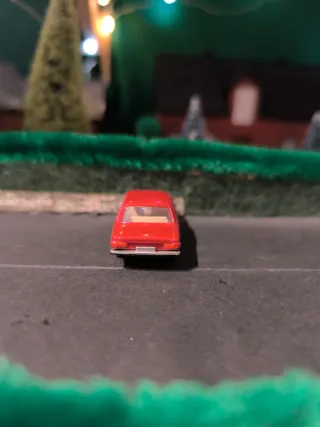 1/87 WIKING AUDI 100 ROJO