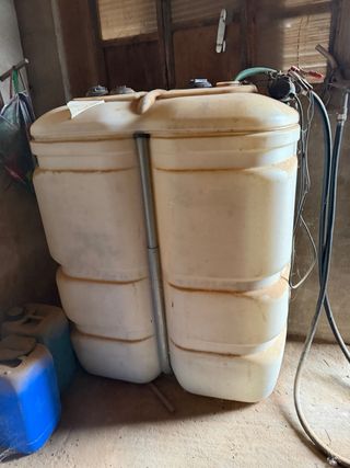 Depósito 100L con bomba de batería