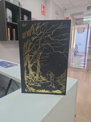 Una corte de rosas y espinas. Edición especial:...