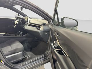Toyota C-HR Hybrid Advance