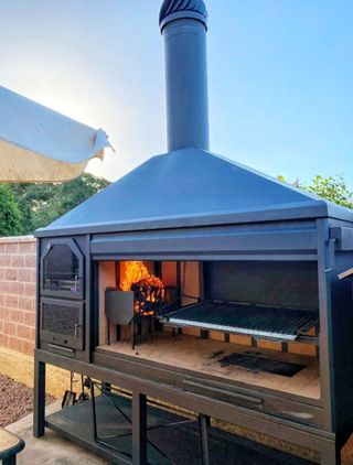 Barbacoa con horno y parrilla ññ-3