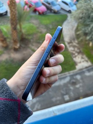 iPhone 15 Pro - 88% Batería