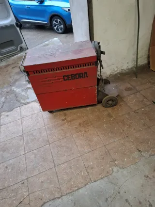 Máquina Soldar Hilo Cebora 815