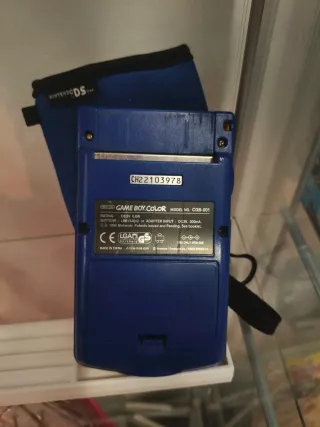 Game Boy Color Pikachu Edición Especial