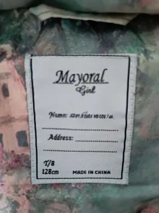 Abrigo niña 8 años estampado.