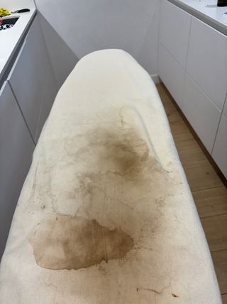 Tabla de planchar plegable