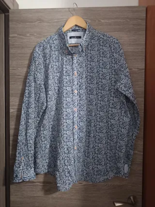 Camisa Flores azules