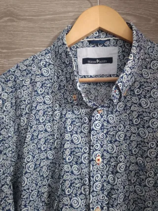 Camisa Flores azules