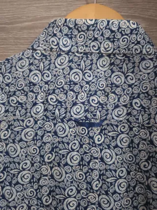 Camisa Flores azules