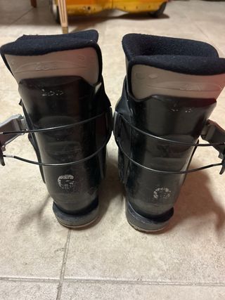 Botas esquí niño Talla 29/30 son un 20,5.