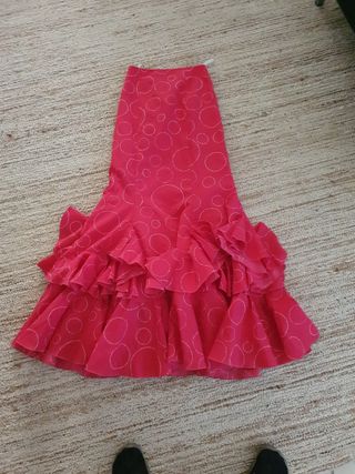 Falda flamenca fucsia