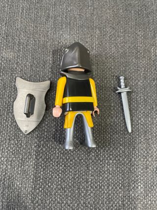 Playmobil Caballero con Escudo y Espada