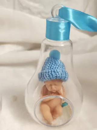 Minis de silicona bebés en conchas