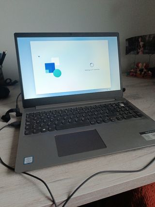 Portátil Lenovo Ideapad s145 pc
