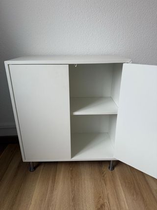 Cómoda de 2 puertas, ikea