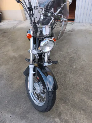 Suzuki Marauder 250cc Negra