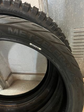 Neumático Metzeler delantero 120/70r19