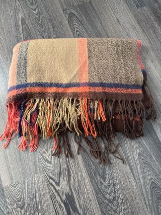 Bufanda cuadros multicolor marrón y rosa