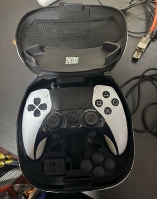 PlayStation 5 Sony Blanca y Negra