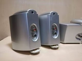 Altavoces Tannoy 5.1 + Subwoofer