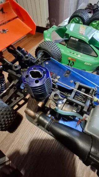 Coche Rc gasolina escala 1/10.